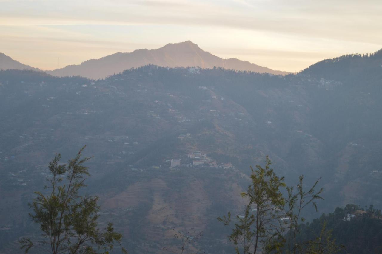 Spangle Heights Shimla, Suites And Residences Eksteriør billede